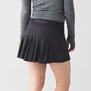 Lululemon black skirt
